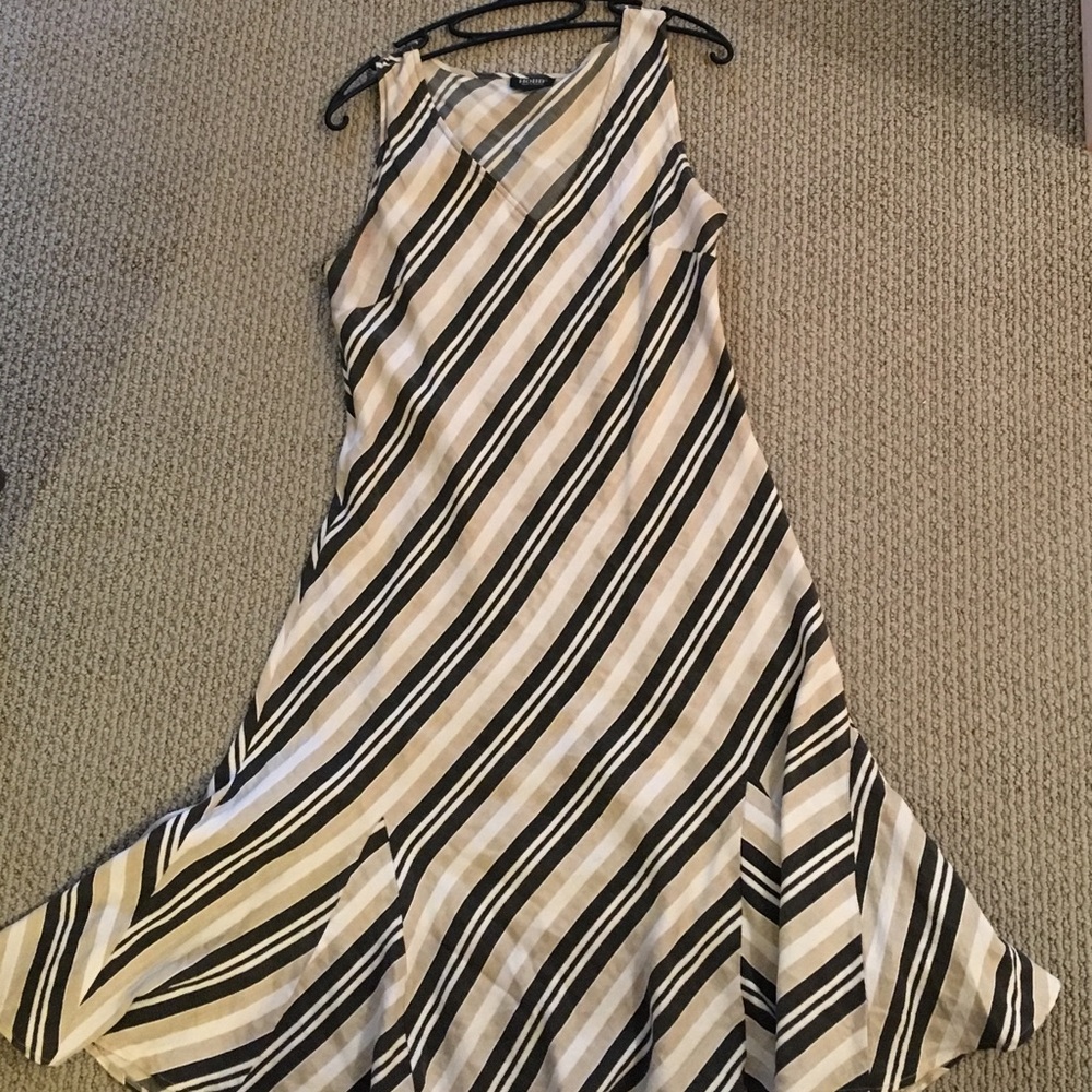 Striped sleeveless dress.